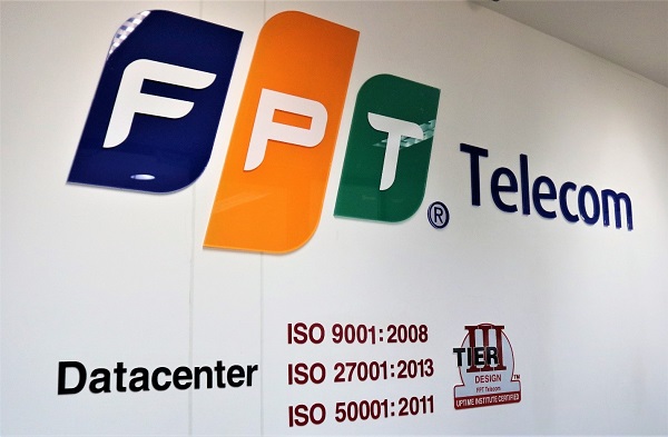 FPT-Aptech-company-tour-ftel