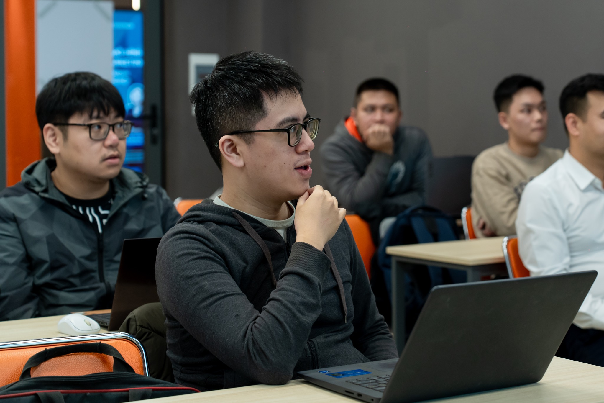 Giờ học doanh nghiệp