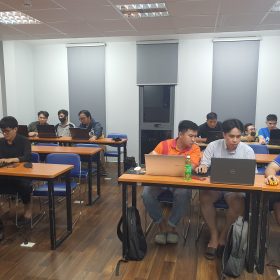 Buổi bảo vệ thử đồ án kỳ 3 của lớp T1.2406.E1