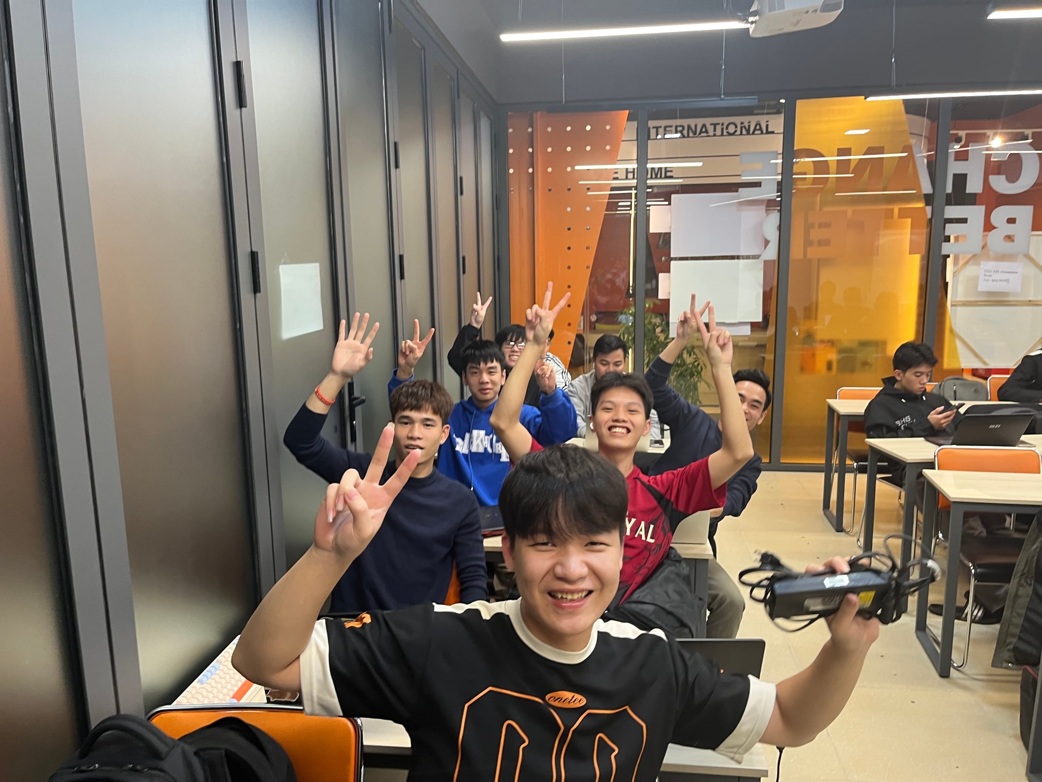 Học kỳ 3 lớp T2410E