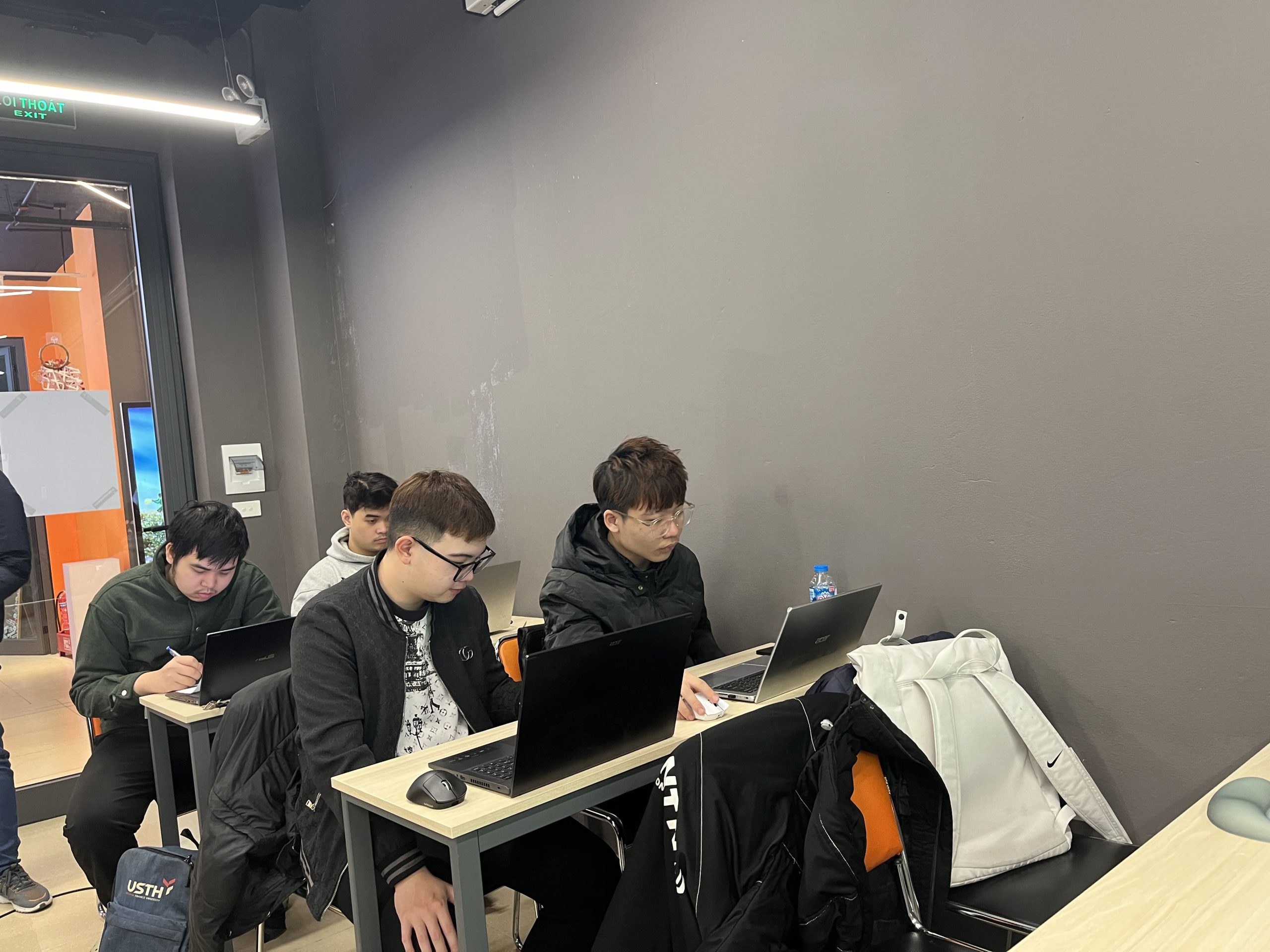 Nền tảng kỹ thuật vững chắc và hiện đại
