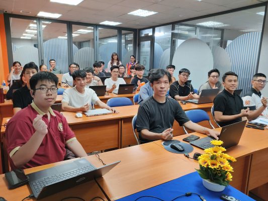 Khai giảng khóa Lập trình viên thứ 2 năm 2026 tại FAI: Cập nhật công nghệ mới, tích hợp AI trong đào tạo
