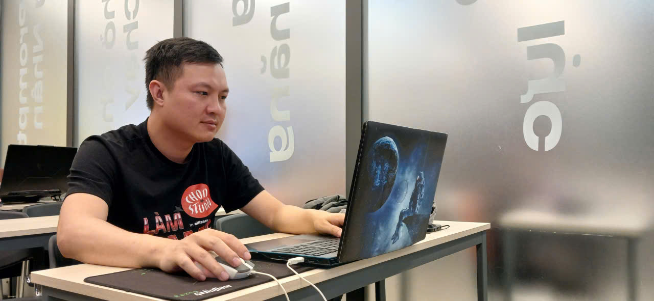 Dương Đình Thứ và niềm đam mê công nghệ