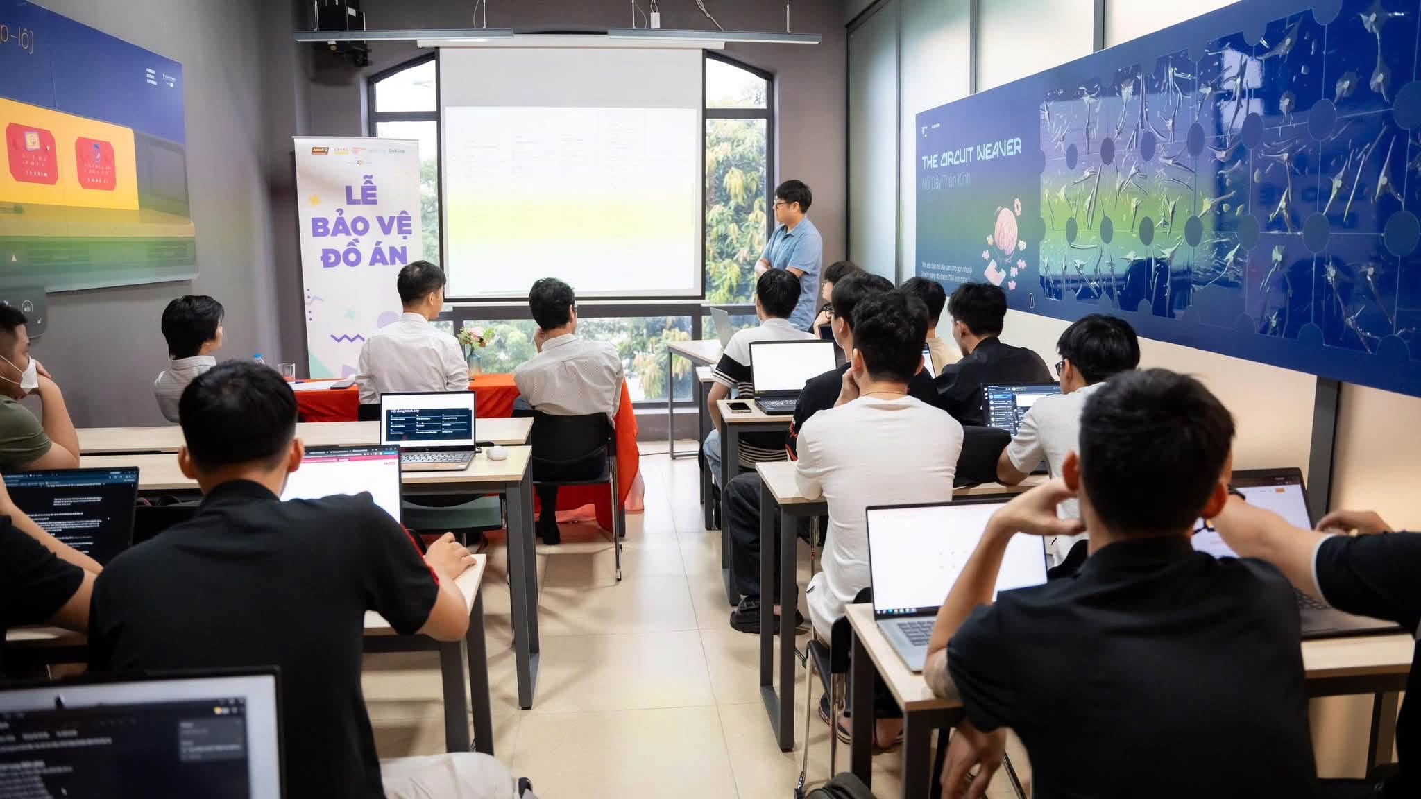 Bảo vệ đồ án kỳ 4 lớp T2410E