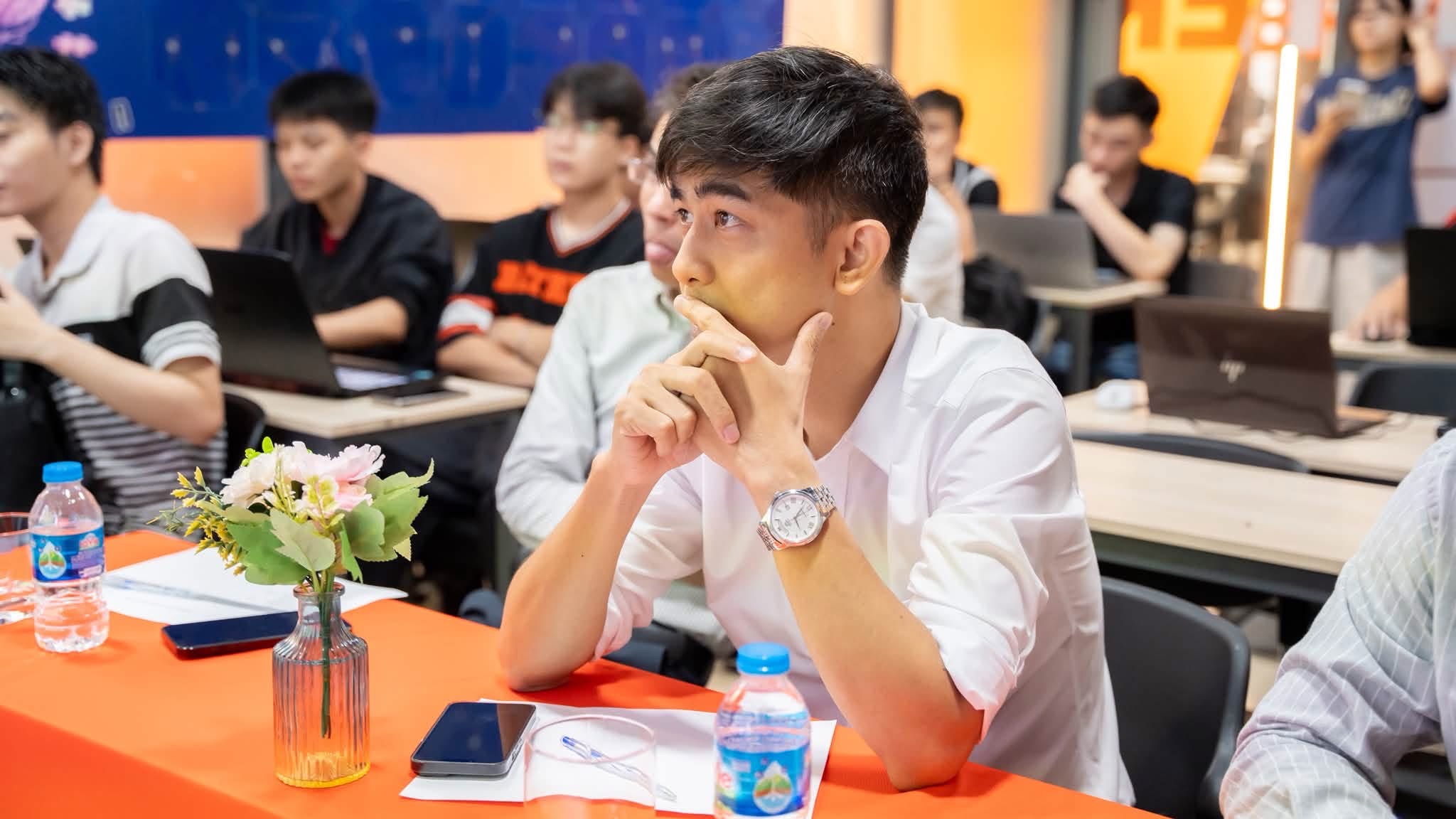 Giảng viên Nguyễn Xuân Cường