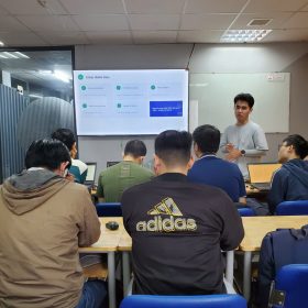 Giờ học Machine Learning tại FPT Aptech: Học AI qua dữ liệu và dự án thực tế
