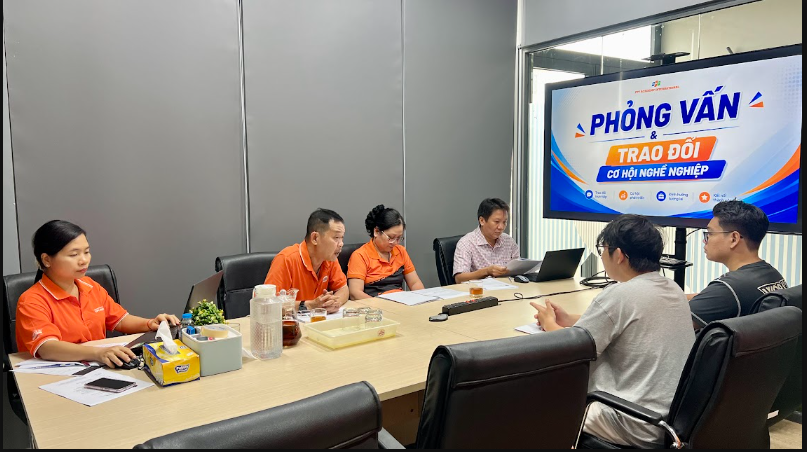 Sinh viên FPT Aptech gặp gỡ Ban lãnh đạo FAI