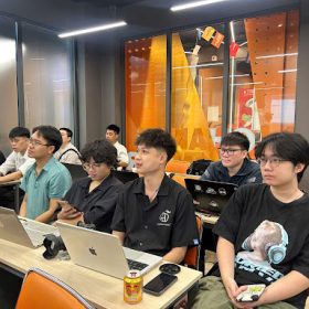 Thị trường nhân lực CNTT: Doanh nghiệp đang trả tiền cho điều gì?